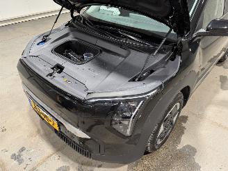 Kia EV3 81.4kWh 150kW PLUS picture 14