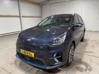 Kia e-Niro 64kWh 150kW DynamicPlusLine Schuifkanteldak picture 10