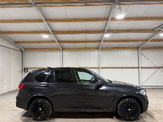 Damaged car BMW X5 X-DRIVE40E 180kW Hybrid Automaat Pano High Executive 2015/11