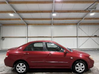 uszkodzony samochody osobowe Kia Cerato 2.0CVVT 105kW Automaat Ex-ecutive 2008/1