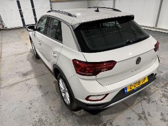 Volkswagen T-Roc 1.5TSI 110kW Automaat Life Business picture 35