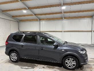 Dacia Jogger 1.0TCE 81kW Comfort 7 Persoons picture 2