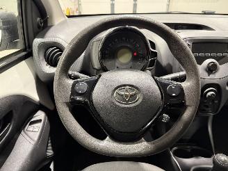 Toyota Aygo 1.0 VVT-i 53KkW x-fun picture 26
