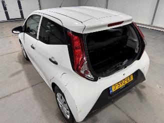 Toyota Aygo 1.0 VVT-i 53KkW x-fun picture 20