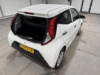 Toyota Aygo 1.0 VVT-i 53KkW x-fun picture 18