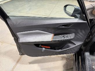 Cupra Born 63kWh 170kW Business picture 32