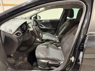 Opel Astra ST 1.0 77kW Online Edition picture 21