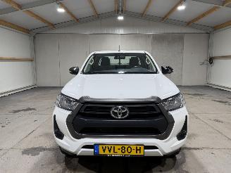Toyota Hilux 2.4D-4D 110kW 4WD Cool Comfort picture 4