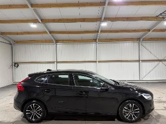 Voiture accidenté Volvo V-40 1.5T2 90kW Automaat Momentum 2016/6