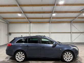 Vaurioauto  passenger cars Opel Insignia ST 2.0T 162kW Cosmo 4X4 Pano 2009/1