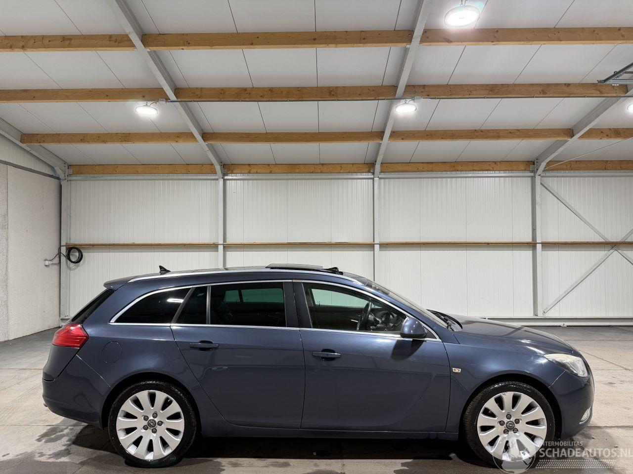 Opel Insignia ST 2.0T 162kW Cosmo 4X4 Pano