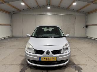Renault Scenic 1.6-16V 83kW Privilege Comfort picture 4