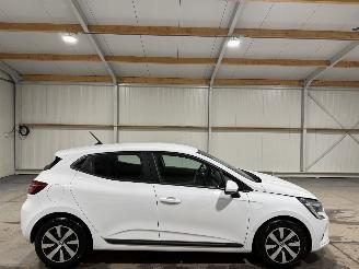 krockskadad bil auto Renault Clio 1.0TCe 67kW Equilibre 2022/11