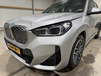 BMW iX1 67kWh 225kW Xdrive AWD picture 22