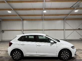 Voiture accidenté Volkswagen Polo 1.0TSI 70kW Automaat Life 2022/11