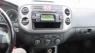 Volkswagen Tiguan 14 TSi Comfort & Design 2009  Airco Mpv [ Top Staat picture 11