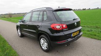 Volkswagen Tiguan 14 TSi Comfort & Design 2009  Airco Mpv [ Top Staat picture 2