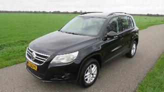 Volkswagen Tiguan 14 TSi Comfort & Design 2009  Airco Mpv [ Top Staat picture 6