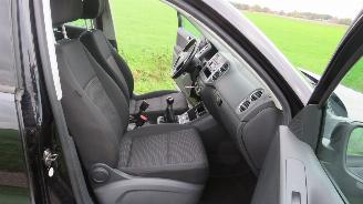 Volkswagen Tiguan 14 TSi Comfort & Design 2009  Airco Mpv [ Top Staat picture 4