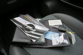 Opel Corsa 1.3 CDTI 95pk Eco Flex 5 drs Cosmo 2010 Airco picture 13