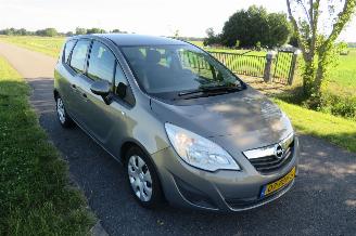 Schadeauto Opel Meriva 1.4 Turbo Edition  2011 188.000km nap Airco  5drs mpv  Topstaat 2011/5