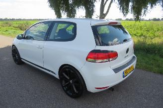krockskadad bil auto Volkswagen Golf 1.4 Easyline 2009 80pk Camera Navigatie  Airco 2009/4