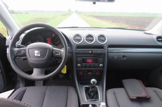 Seat Exeo ST 1.8  TSI 120pk 2011  Airco  Comfort Edition parkeerschade picture 3