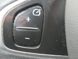 Renault Clio 0.9 TCe Estate Limited 170.000km nap  Navigatie   2017  [ topstaat picture 15