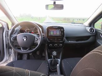 Renault Clio 0.9 TCe Estate Limited 170.000km nap  Navigatie   2017  [ topstaat picture 3