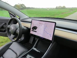 Tesla Model 3 Gerserveerd  Automaat Elektrisch TESLA 106.000 km 2019 panoramadak Leer Navigatie  [ instappen eb rijden picture 5