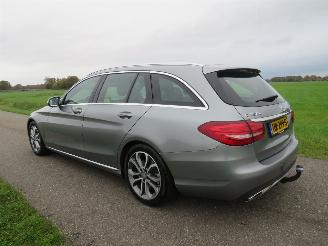 Vaurioauto  passenger cars Mercedes C-klasse Estate 350e Hybride 211 Pk Edition Automaat  Elektrisch\\ Benzine vol optie 2015/11