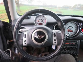 Mini Mini COOPER 1.6 116pk Airco  2005  [ schadevrij top staat  schuifdak picture 6
