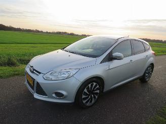 Ford Focus 1.0 101 pk Eco Boost  5drs Navigatie Airco  2013 picture 1