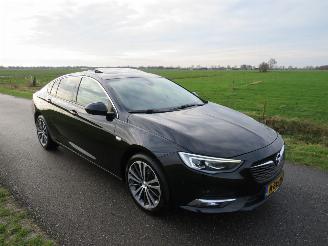 Voiture accidenté Opel Insignia GRAND SPORT 1.5 165pk Turbo Euro 6 Innovation Camera Leer   5drs 2017/12