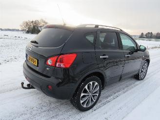 damaged passenger cars Nissan Qashqai 2.0 DCi 150pk Connect 2009-11 Navigatie clima 2009/11