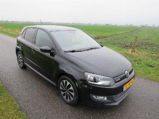 Volkswagen Polo 1.4 TDi 5drs 233.000km Nap Navigatie Airco  2015 parkeerschade picture 8
