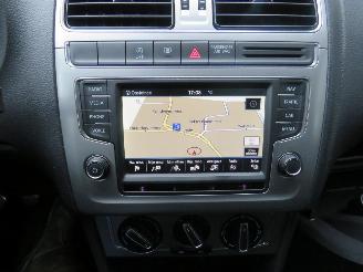 Volkswagen Polo 1.4 TDi 5drs 233.000km Nap Navigatie Airco  2015 parkeerschade picture 4