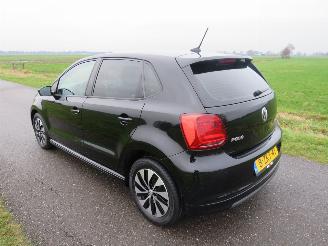 uszkodzony samochody osobowe Volkswagen Polo 1.4 TDi 5drs 233.000km Nap Navigatie Airco  2015 parkeerschade 2015/3