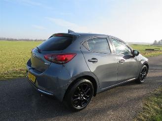 Mazda 2 1.5 Hybride Elektrisch Benzine  ky activ-G Signature Camera / Navi / CarPlay / DAB / Stoel-Stuur Verwarming picture 11