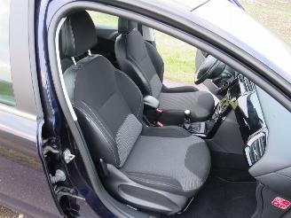 Citroën C3 1.2 VtI Collection 125.000km nap 5Drs Navigatie Clima  2014 luxe uitvoering picture 8