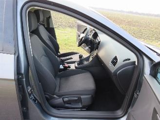 Seat Leon 14 TSi  122pk Style navigatie Airco stoelverwarming  topstaat 2013 picture 29