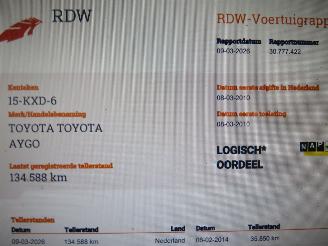 Toyota Aygo 1.0 12v 5Drs 135.000km  NAP Airco Dynamic Blue 2010 [ eerste eigenaar picture 4