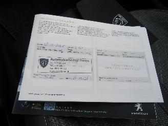 Peugeot 208 1.2 Pure Tech 100 Allure  3.000km  splinter nieuw  5drs Camera Leer Sport stoelen 2025 picture 28