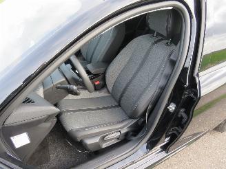 Peugeot 208 1.2 Pure Tech 100 Allure  3.000km  splinter nieuw  5drs Camera Leer Sport stoelen 2025 picture 20