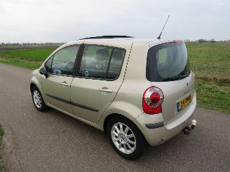 Renault Modus 1.6 16v Automaat  91.000km nap 5drs Mpv Airco  [ van opa geweest picture 28