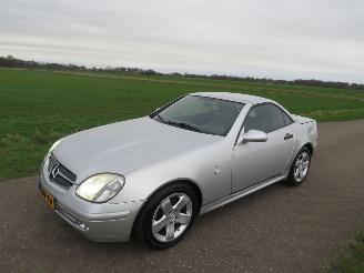 Mercedes SLK 200 SLK Cabrio  232.000km Nap  topstaat  parkeerschade picture 3
