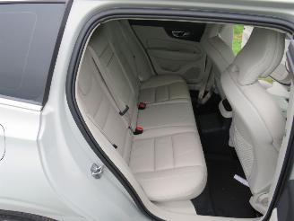 Volvo V-60 Volvo V60 2.0 T8  330pk Aut Twin Engine 4 AWD R-Desig Elektrisch Benzine 2020 picture 23