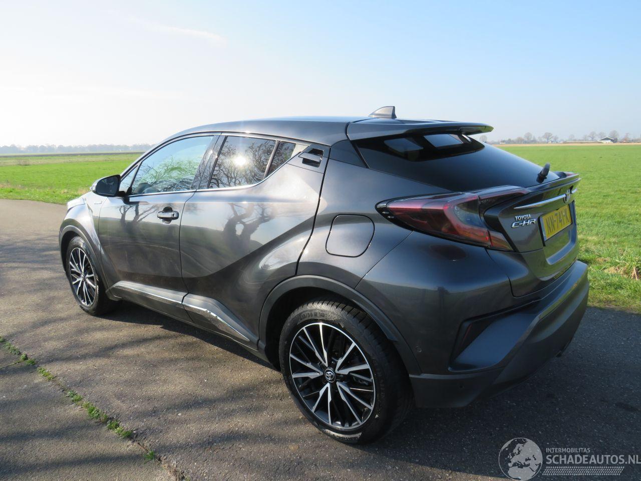 Toyota CH-R 1.8 Aut Hybride Premium  Electrische / Benzine  2017 Leer Camera .Navigatie