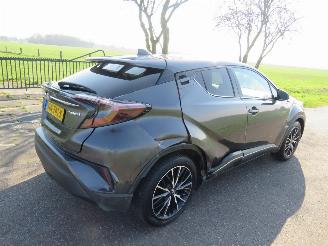 Toyota CH-R 1.8 Aut Hybride Premium  Electrische / Benzine  2017 Leer Camera .Navigatie picture 9