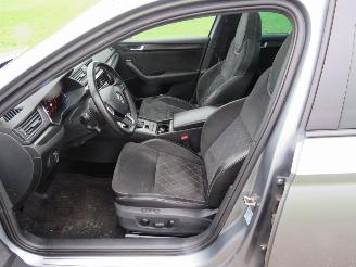 Skoda Superb Combi 1.5 TSI 150pk Automaat  ACT Sportline Busines schuifdak leer  camera navigatie picture 23